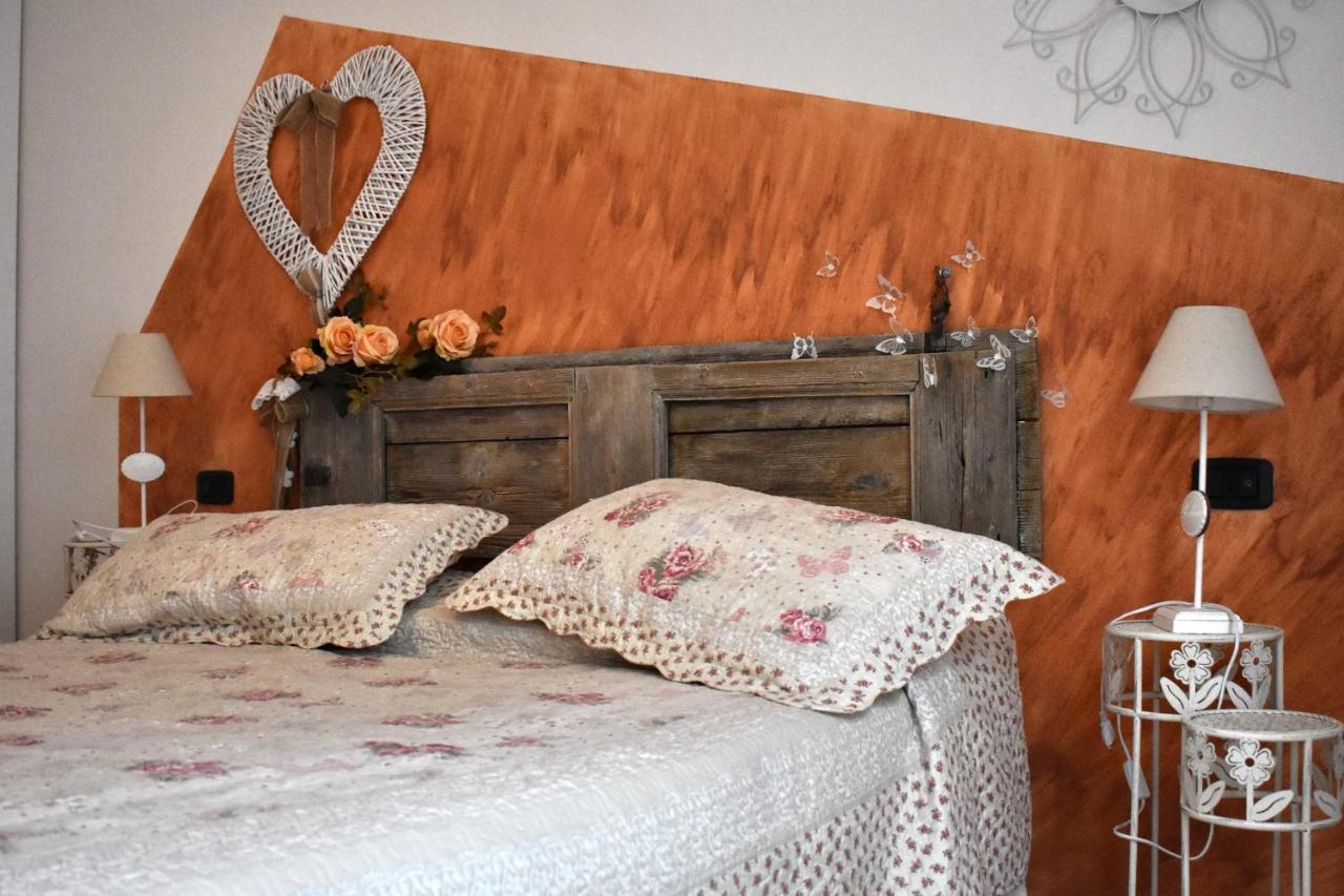 B&B Tulipano Crone Exteriör bild